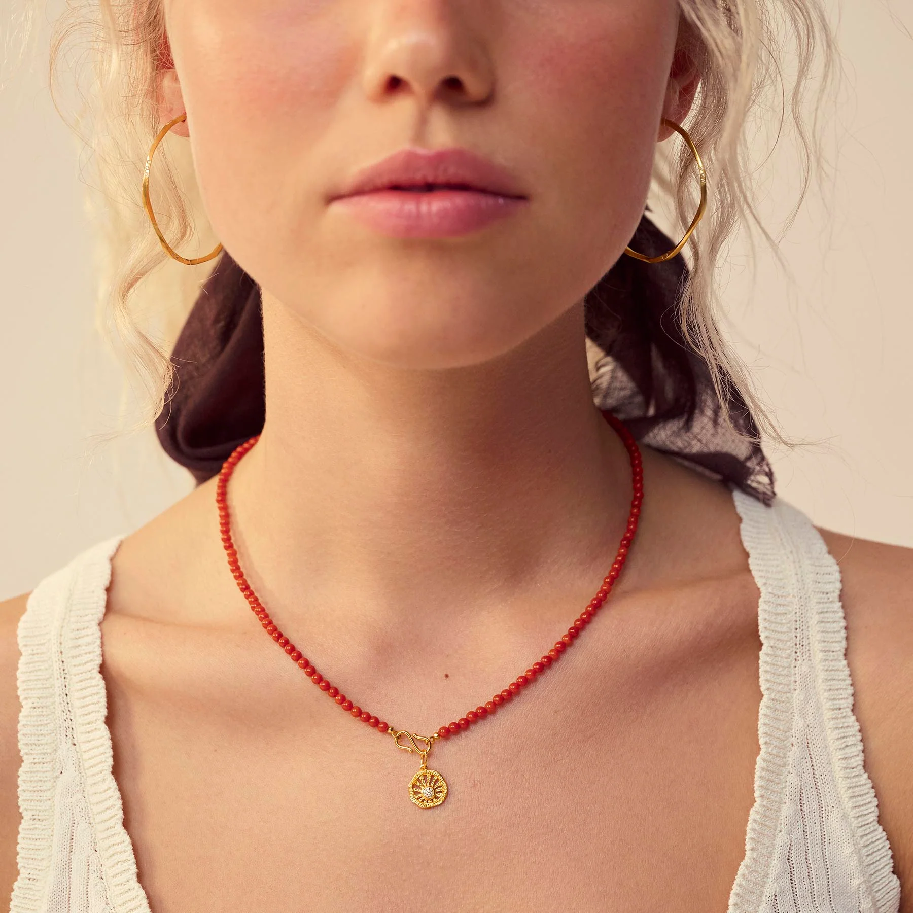 Vita Halskjede - Image 2